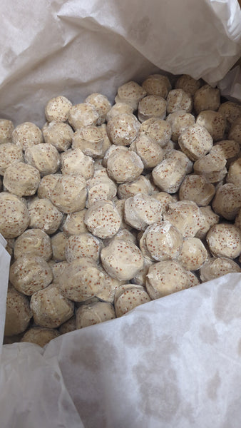 Super premium suet ball insect flavour. Per ball. BBD:Feb26