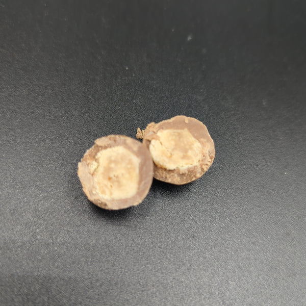 Milk Chocolate Salted Caramel Fudge per 100g BBE:Nov25