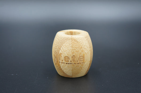 F.e.t.e Toothbrush holder