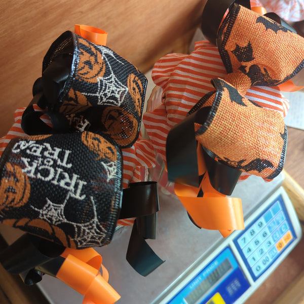 Halloween Fang jars very limited edition