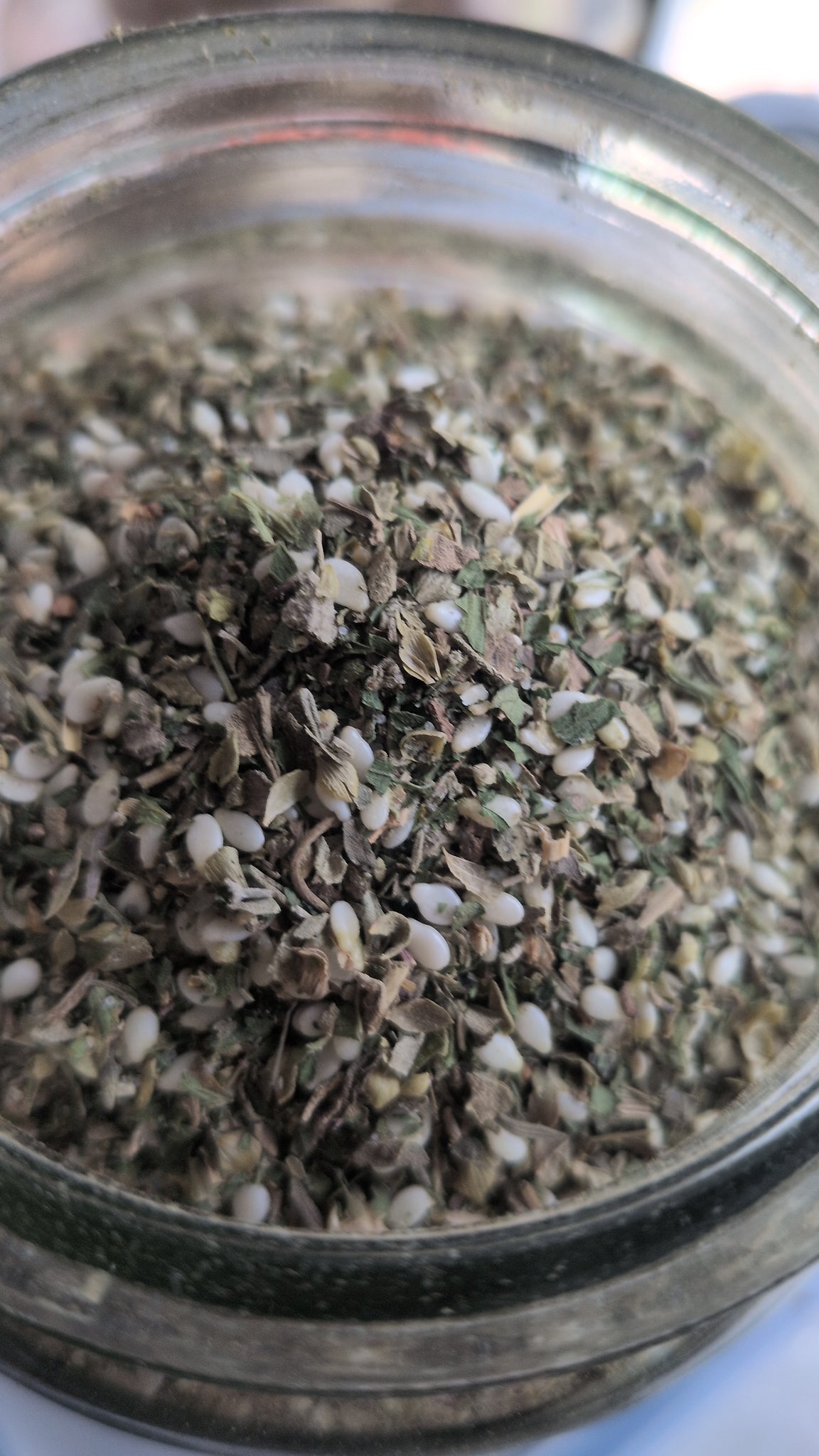 Italian Mixed herbs/Seasoning with sesame seeds per 10g BBE: July26