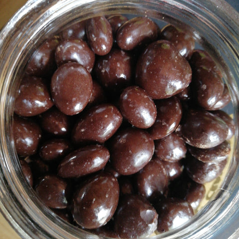 Dark Chocolate Cranberries per 100g BBE:Aug23