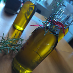 Olive oil infusion per 100g