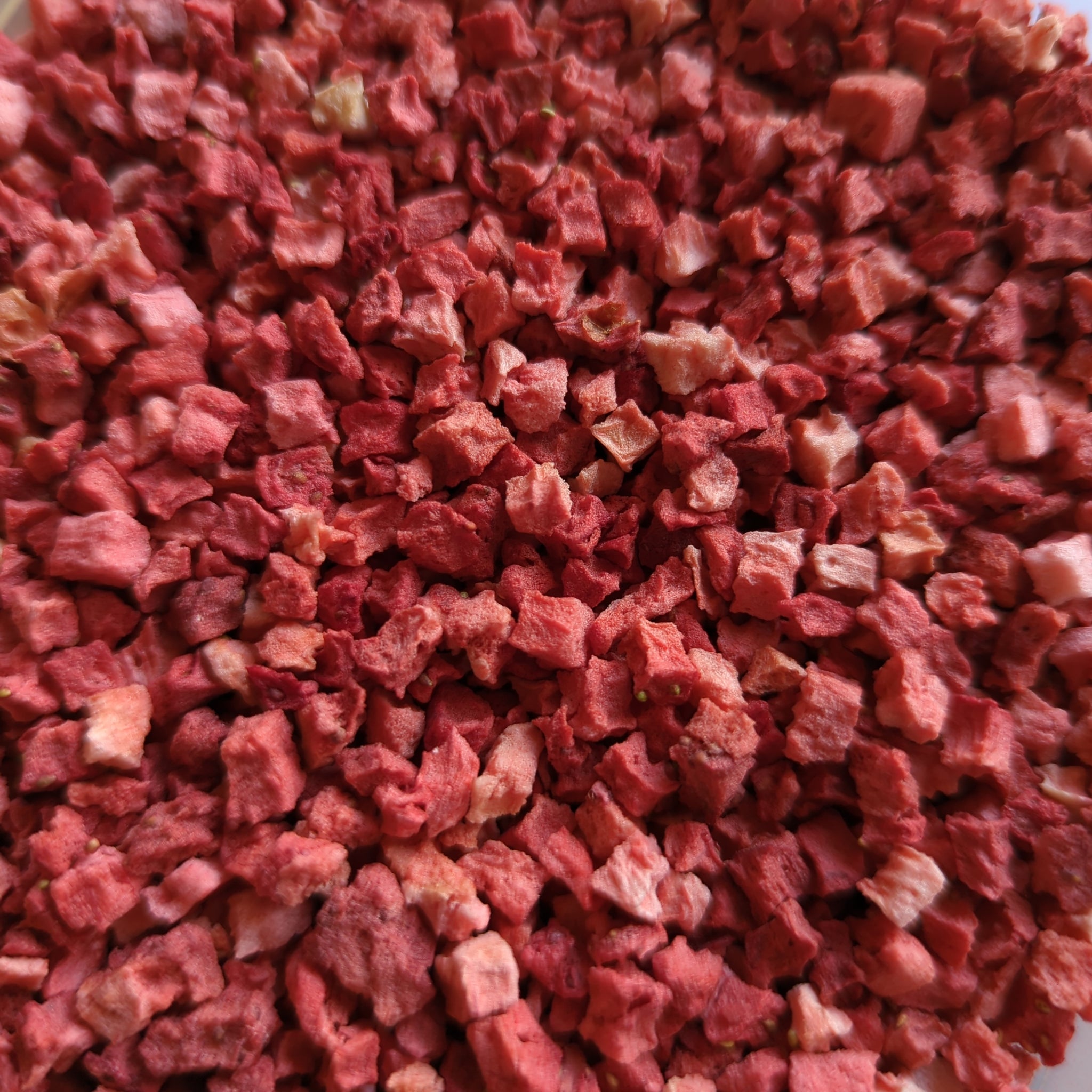 Freeze Dried Strawberries per 100g BBE 06 Jan 24