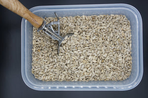 Sunflower Seeds per 100g BBE:04/24