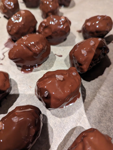 Healthy Nutty Chocolate bites per 100g