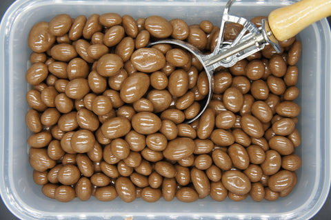 Milk Chocolate Raisins per 100g BBE: April 24
