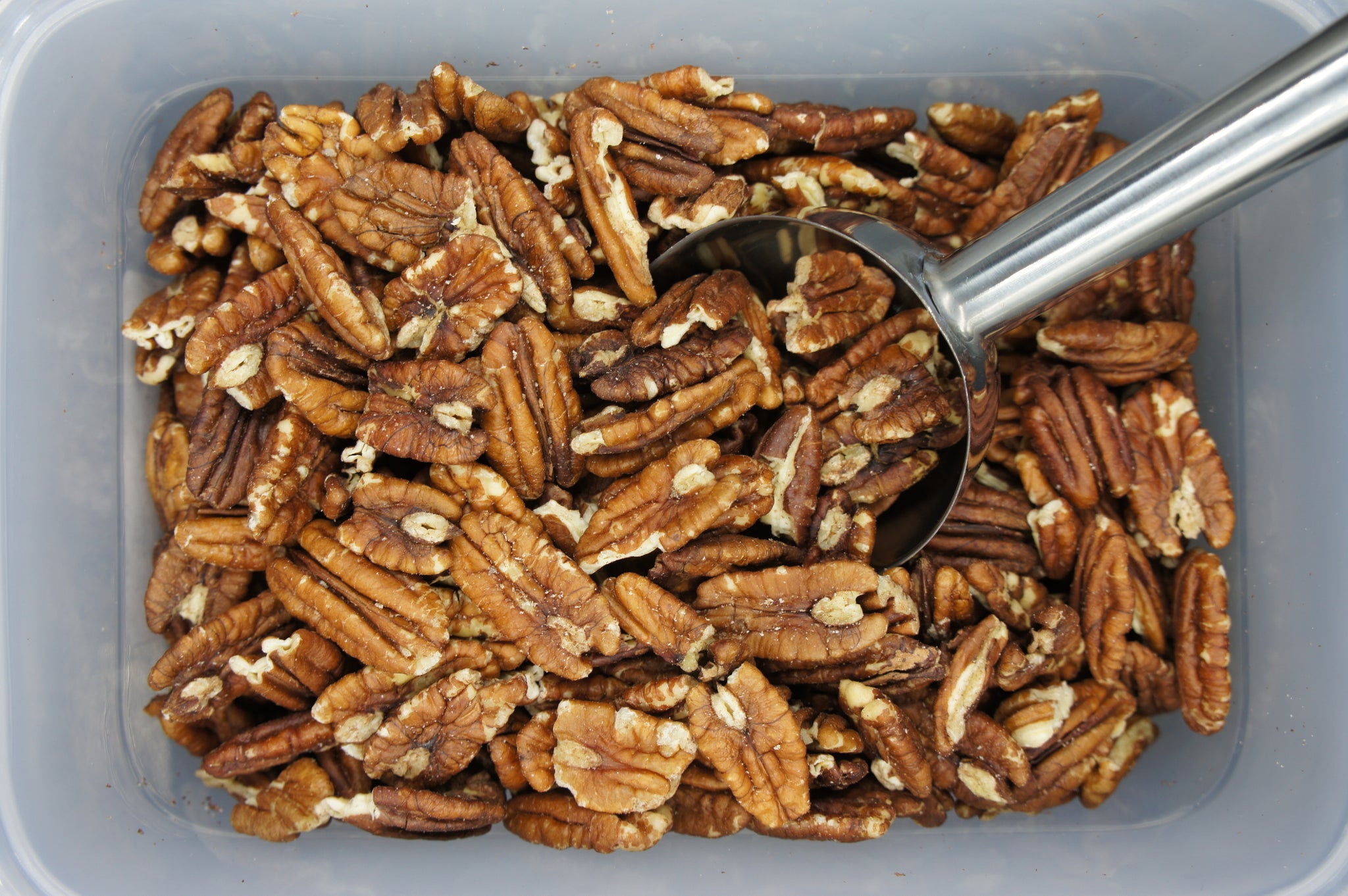 Pecan nuts per 100g BBE:June 24