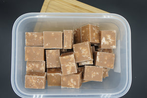 Vegan Vanilla Fudge per 100g BBE:May25